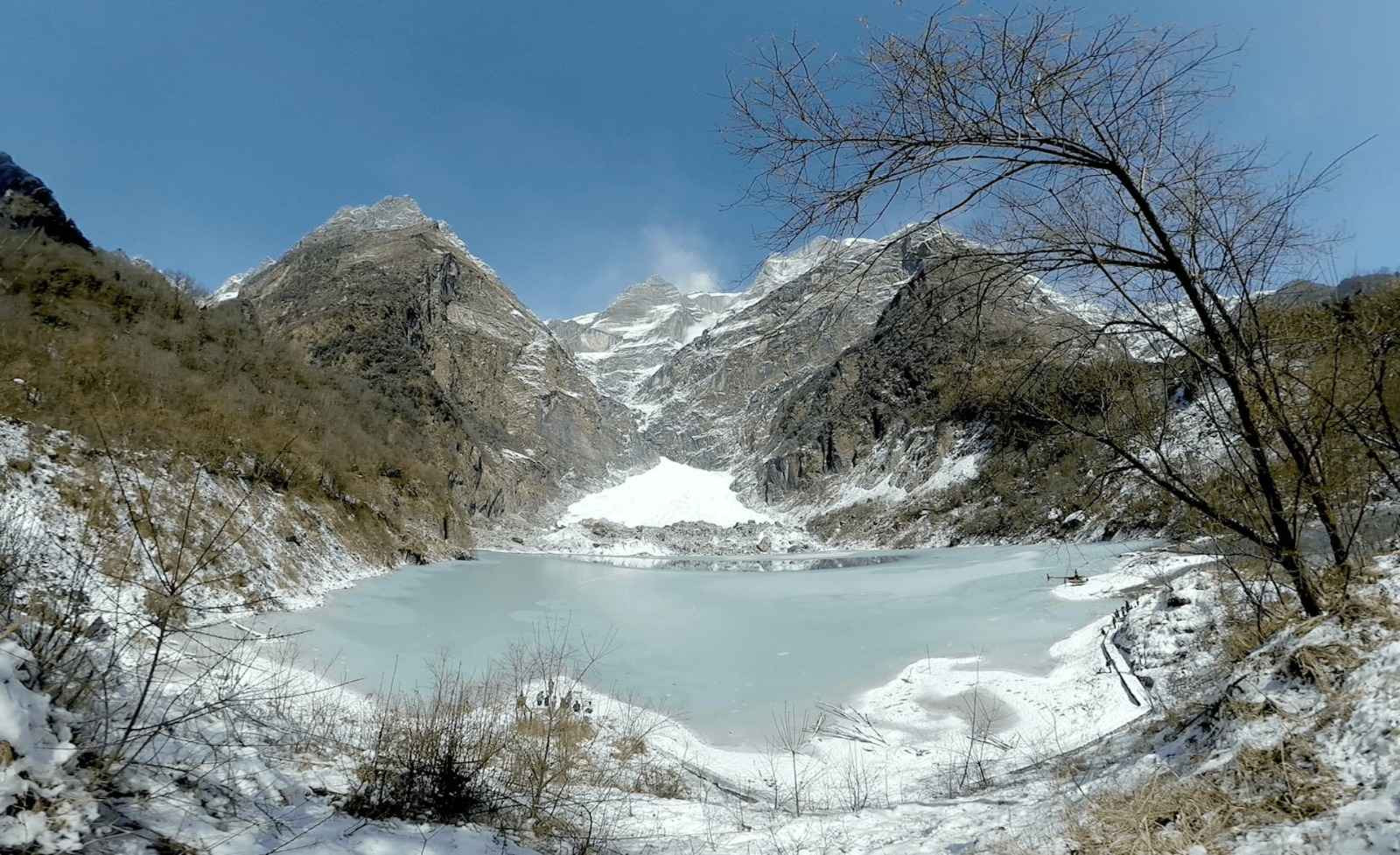 Kapuche Glacier lake